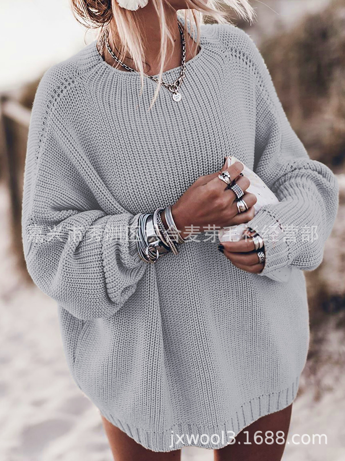 Sweater manufacturers' 2025 winter new arrivals: knitted sweaters, export oversized plus-size sweaters for women, autumn and winter, European and American styles. - Image 8