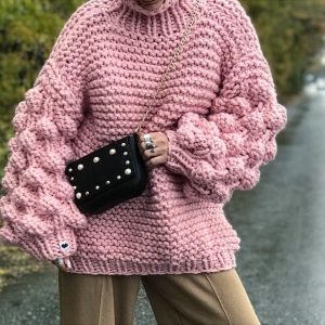 2024 Autumn/Winter European and American INS-style Lazy Handmade Knitted Pom-pom Lantern Sleeve Sweater for Women