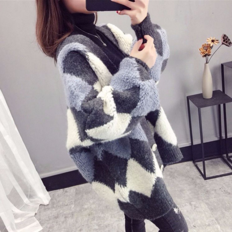 2026 Autumn/Winter New Style Cardigan Sweater for Women, Knitted, Lazy Style, V-neck, Diamond Pattern, Loose Fit, Unique Style - Image 9