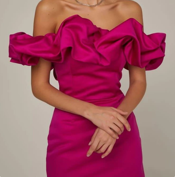 Amazon European and American fashion niche light luxury dress ruffled pleated temperament one-shoulder tube top hip dress - Image 5