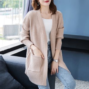 Women's mid-length cardigan for spring and autumn 2025, solid color, plus size, loose knitted shawl, versatile sweater coat.