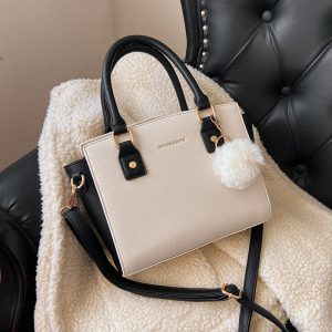 Ladies handbag bag 2021 autumn and winter new trendy fashion net red foreign style one-shoulder messenger bag hairy autumn contrast color bag