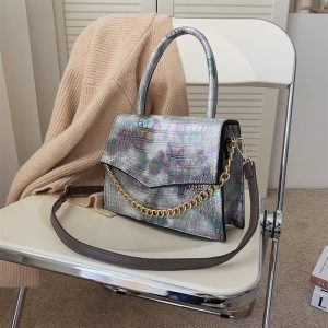 Cross-border handbags 2020 new European and American retro portable small square bag ins popular fashion chain shoulder diagonal bag