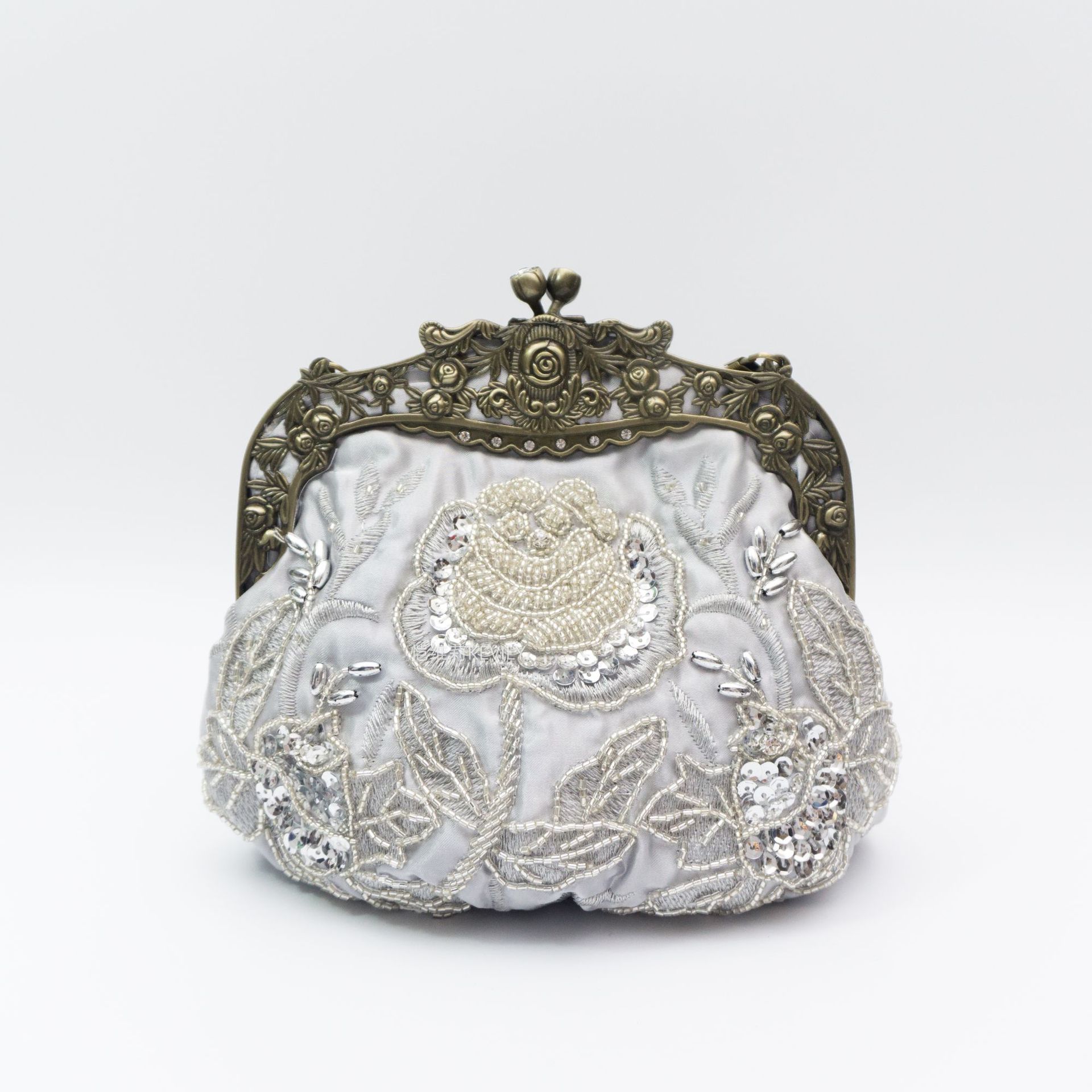 Kaiweili handmade beaded flower evening bag retro old Shanghai cheongsam bag Amazon hot style embroidered mouth gold bag - Image 11