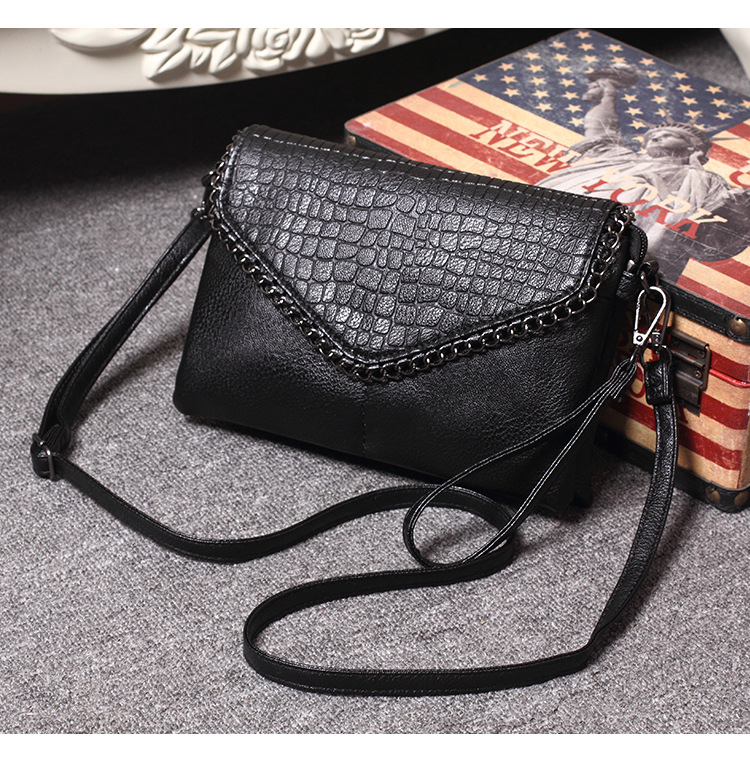 2024 new fashion women's bag crossbody bag small bag simple versatile shoulder bag soft leather envelope bag ladies handbag - Image 4