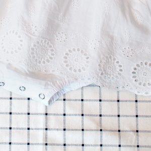 ins European and American AliExpress summer girl baby baby hundred day clothing embroidered lace cotton triangle romper skirt