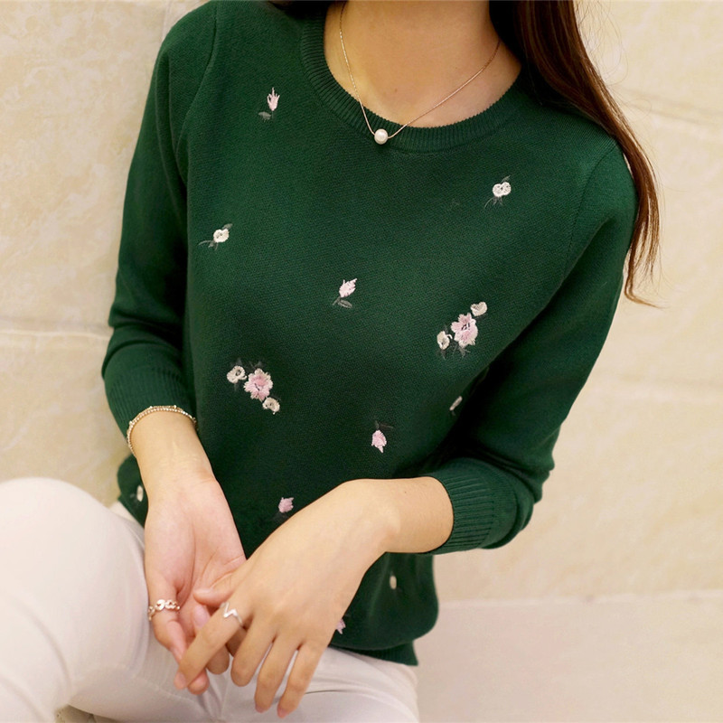 New Autumn Korean Style Slim Fit Plum Blossom Embroidered Round Neck Knitted Sweater Long Sleeve Women's Pullover Sweater for Autumn and Winter - Image 2