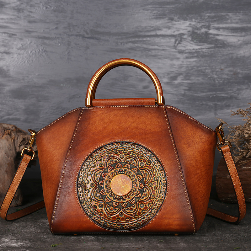 Cross-Border Tote Women's Totem Embossed Genuine Leather Women's Bag Head Layer Cowhide Retro Polishing Shoulder Messenger Bag Women Wholesale - Image 5