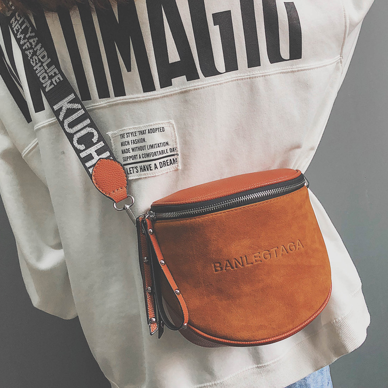 European and American fashion messenger small bag female 2020 winter foreign trade new broadband shoulder bag Hong Kong style retro frosted saddle bag - Image 7