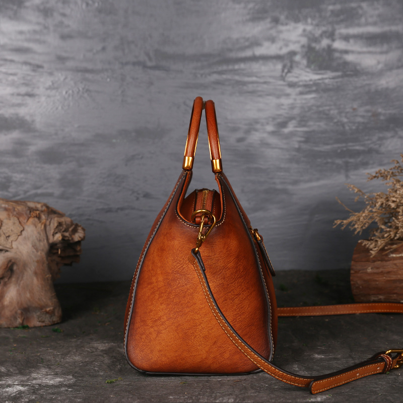 Cross-Border Tote Women's Totem Embossed Genuine Leather Women's Bag Head Layer Cowhide Retro Polishing Shoulder Messenger Bag Women Wholesale - Image 6