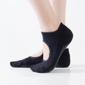 Professional backless yoga socks, made of combed cotton, non-slip and odor-resistant, suitable for adult women, perfect for dance, fitness, and indoor Pilates.