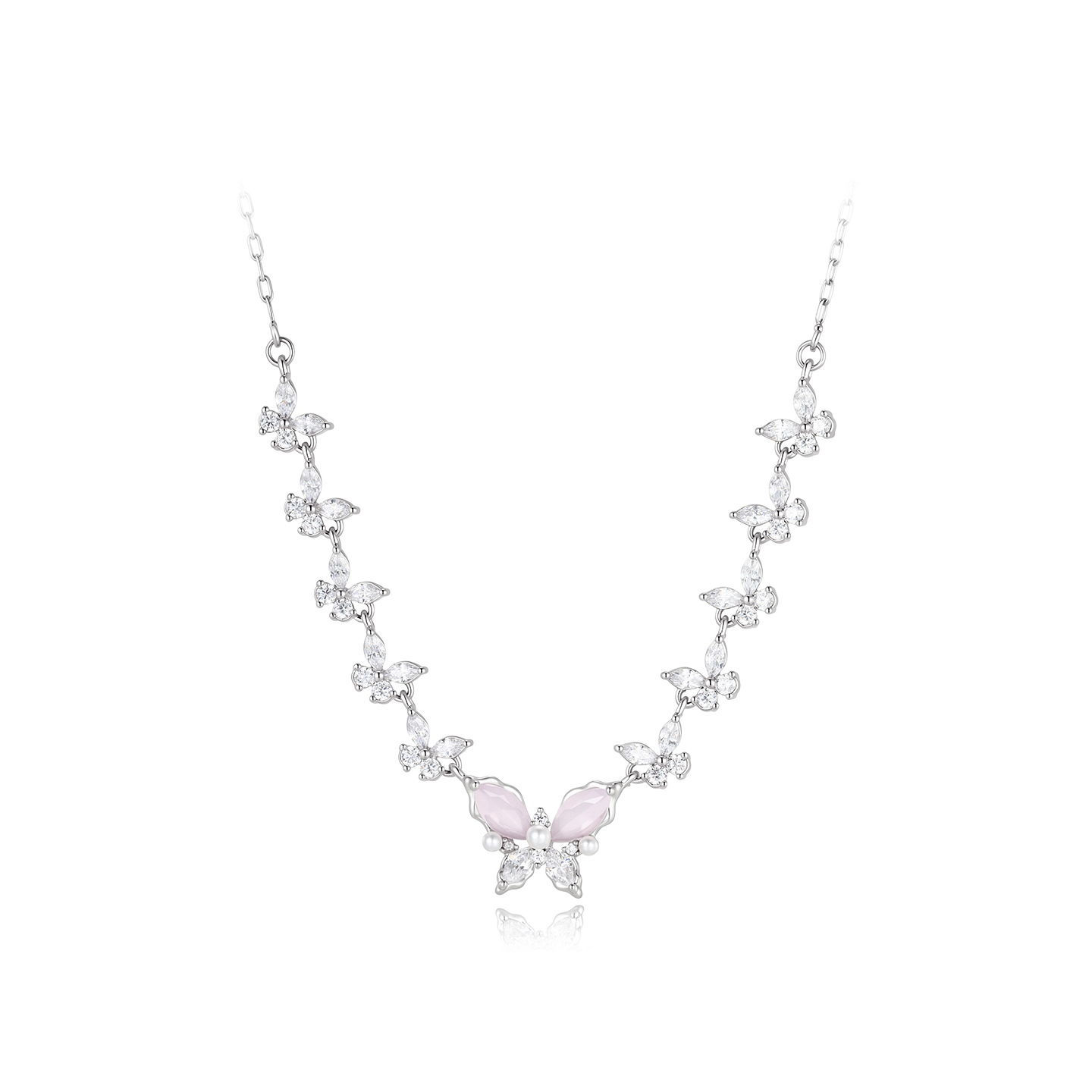 Xuping minimalist and gentle style butterfly necklace, copper alloy, fashionable, sweet and cool style, elegant and temperament clavicle chain necklace wholesale. - Image 7