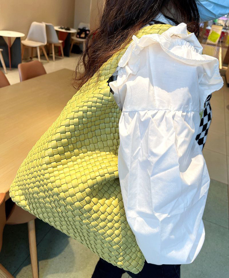 2024 new high-end hand-woven bag large-capacity shoulder tote bag underarm bag bucket bag mother-and-child bag trend - Image 12