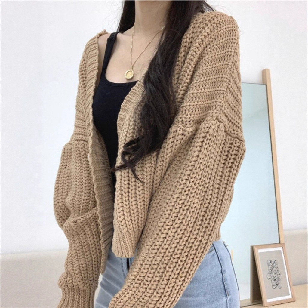 2026 New Sweet and Cute School Style Girls' Top, Loose Fit, Short Sleeve, Single Button Knit Cardigan - Image 4