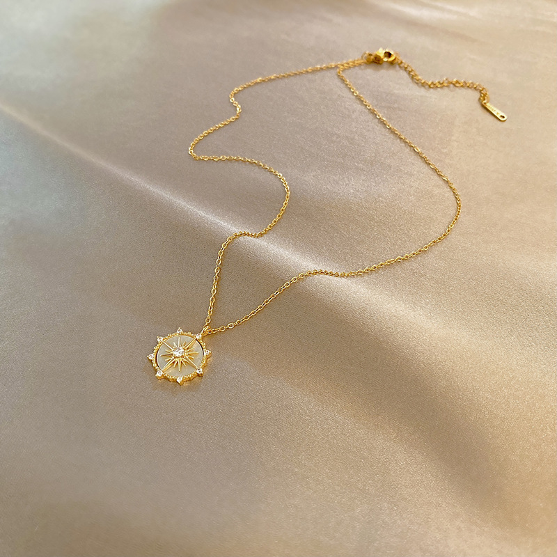 Korean style fashion full diamond four-leaf clover necklace for women, fashionable and luxurious clavicle chain, popular online design, versatile jewelry wholesale. - Image 3