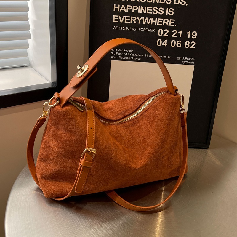 Retro frosted niche underarm bag 2024 winter new versatile women's bag popular messenger bag shoulder tote bag - Image 7