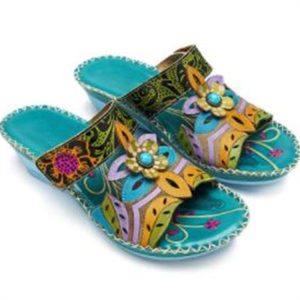 Cross-border foreign trade new ethnic style sandals women's new summer color matching wedge totem 43 large size sandals and slippers women