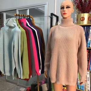 Women's Mid-Length High-Neck Knit Sweater with Raglan Sleeves