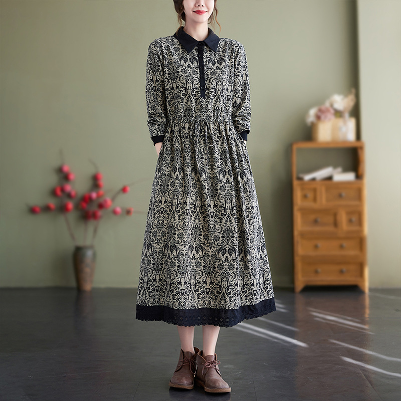 Retro-style floral print dress, 2025 autumn style, cotton and linen base layer, long skirt, loose long sleeves, shirt collar.