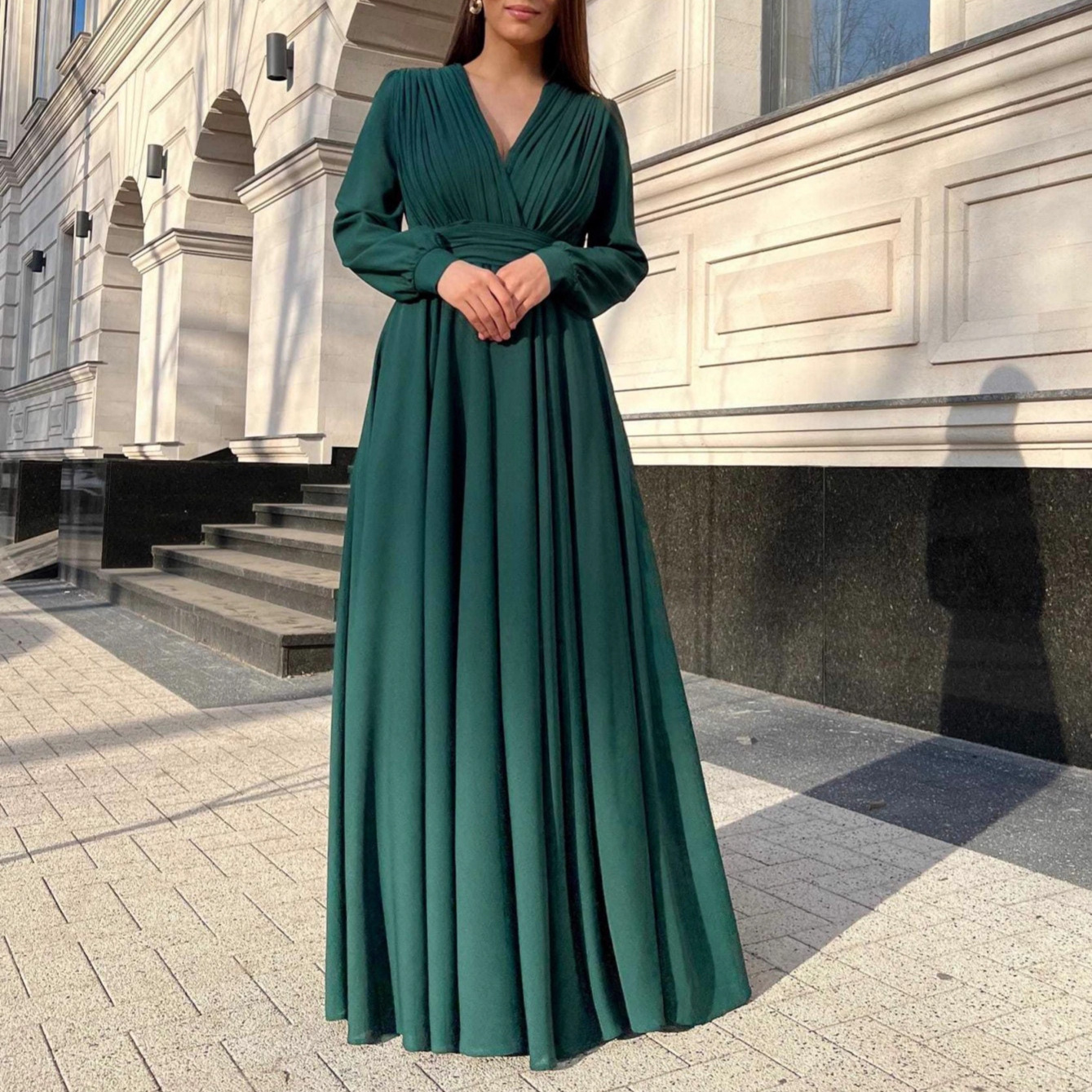 2025 New European and American Cross-Border Foreign Trade Dress, Sexy Deep V Long Sleeve Pleated Dress (eBay, Amazon) - Image 6