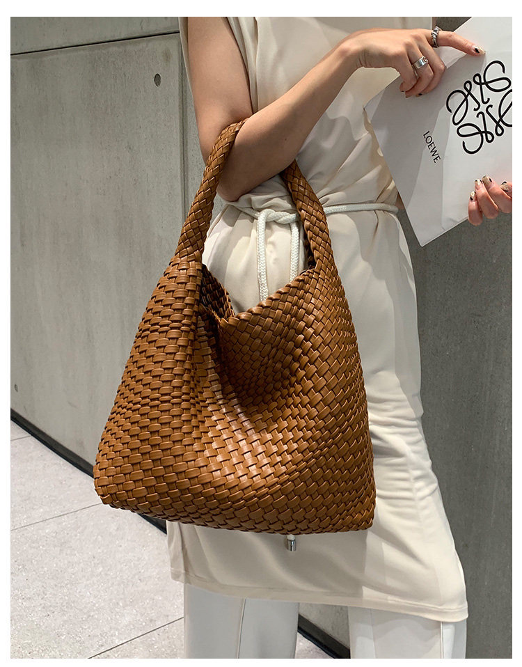 2024 new high-end hand-woven bag large-capacity shoulder tote bag underarm bag bucket bag mother-and-child bag trend - Image 17