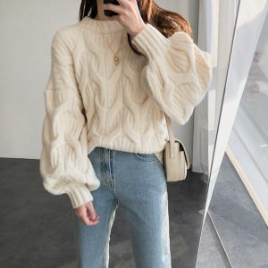 Lantern puff sleeve round neck cable knit pullover sweater for women, autumn and winter, lazy style, Korean style, loose and thick cable knit sweater