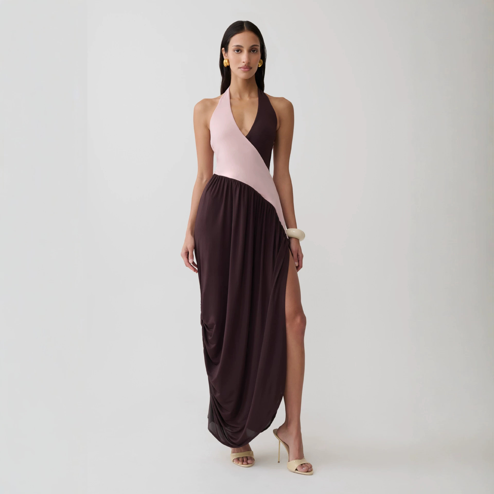 European and American style color-blocked halter neck dress, V-neck color-blocked pleated slit long vacation dress for women, summer and autumn, Amazon. - Image 2