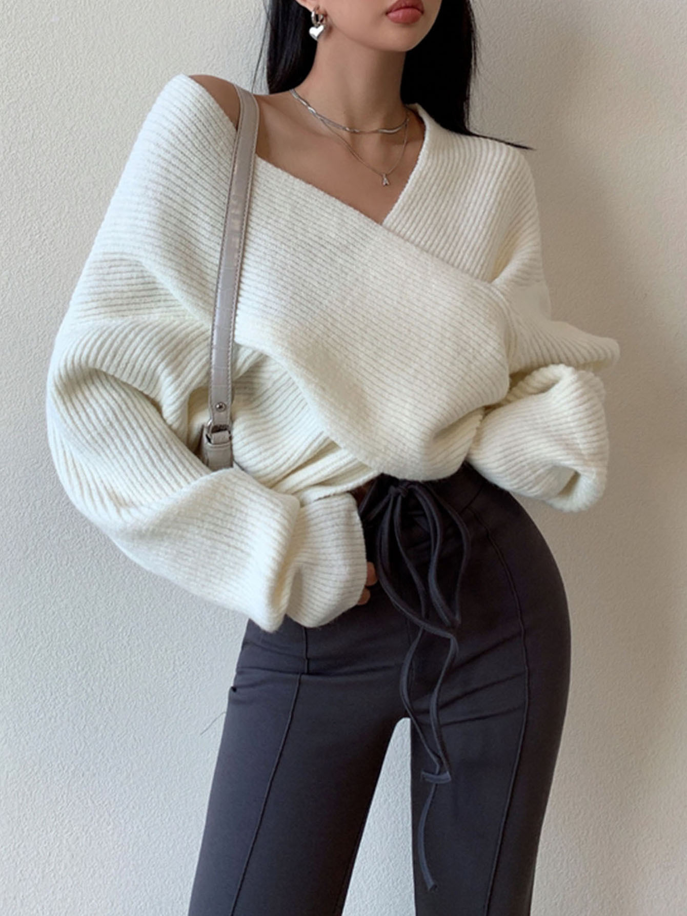 European and American cross-border autumn and winter off-shoulder crossover irregular sweater women's new loose short base knitwear - Image 12