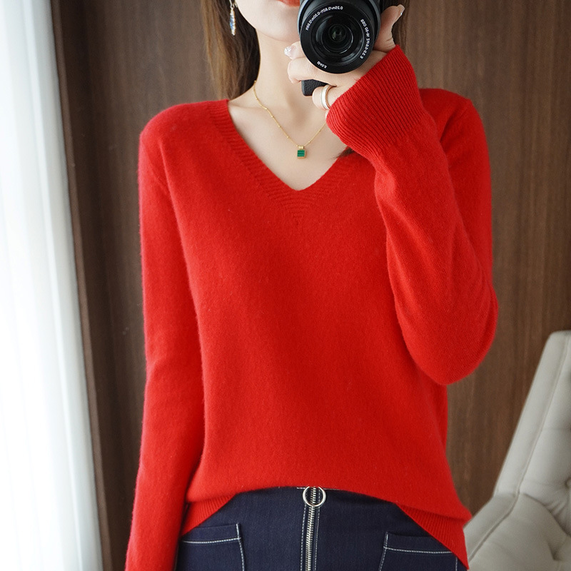 Douyin hot style sweater autumn and winter new V-neck sweater women Korean version loose fashion knitted bottoming shirt with large quantity and favorable - Image 16