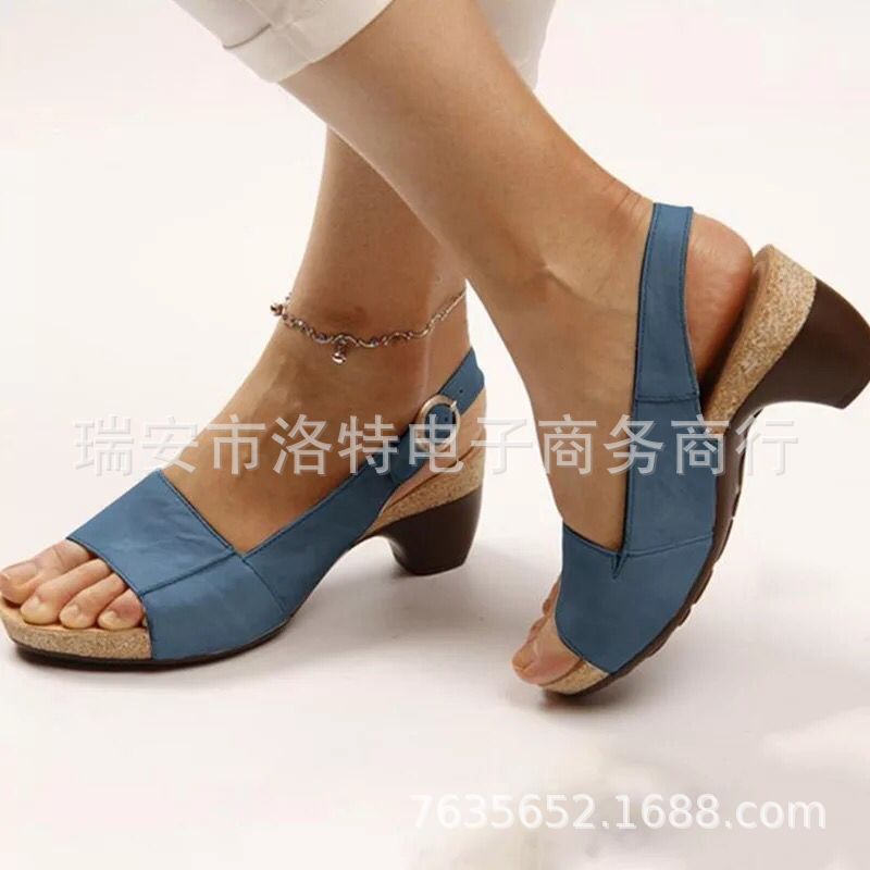 Independent station foreign trade new 2022 spring fish mouth clip toe beach women's thick heel sandals large size 35-43 women's shoes - Image 9