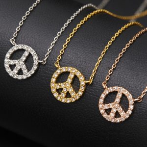 Korean style minimalist trendy diamond-encrusted and flat-label short necklace, niche design, light luxury choker for women.