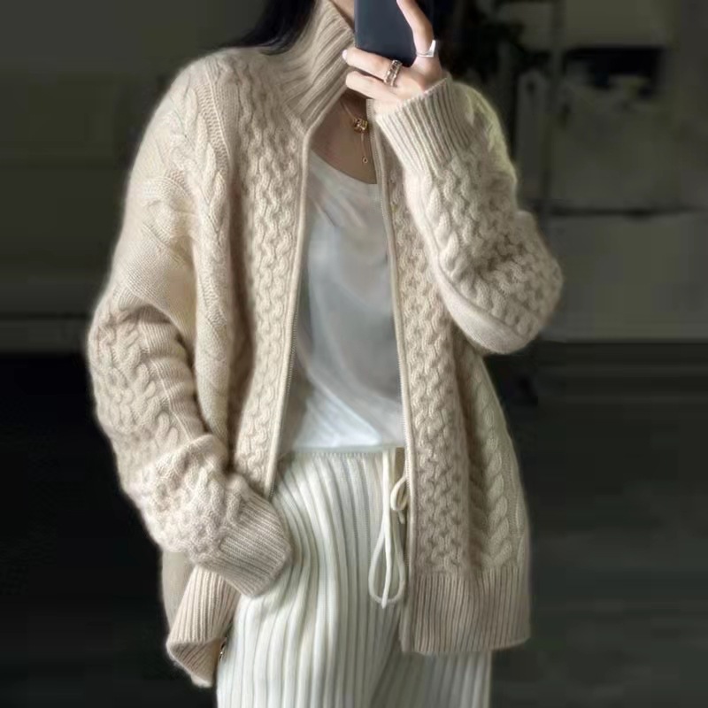 Heavyweight, thickened women's turtleneck zip-up cable knit cashmere cardigan, soft, cozy, loose-fitting short sweater, wool top, coat. - Image 3