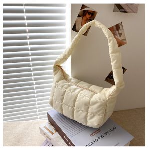 New solid color single shoulder small bag women 2021 new ins niche design one shoulder underarm bag high-end