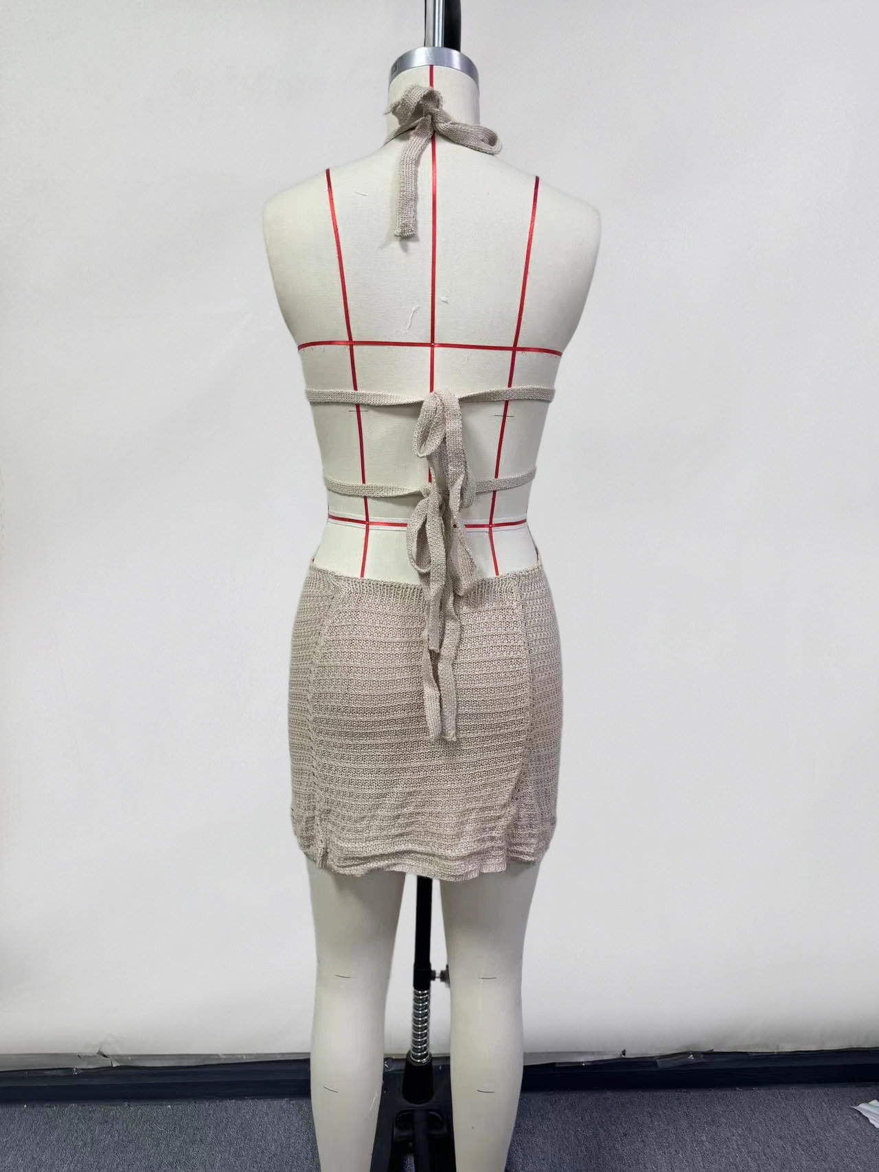 2023 European and American ins style hot selling new sexy street style pure desire halter neck wrap chest hollow lace dress female - Image 17