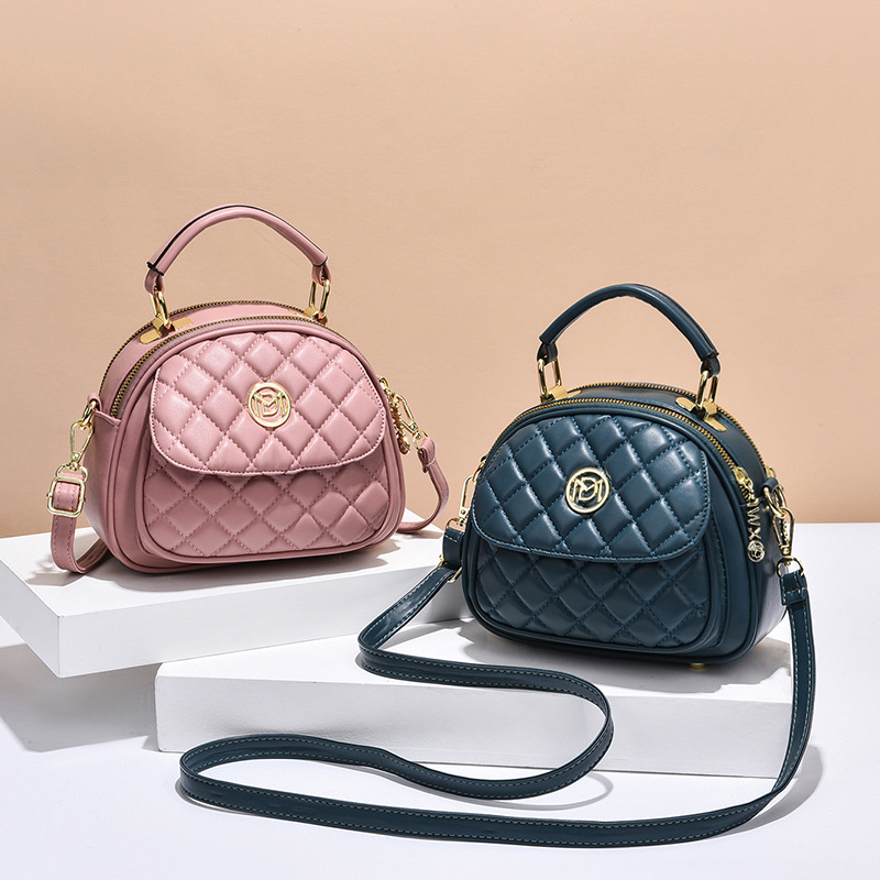 Bag women's summer simple net red foreign style ladies Messenger bag 2023 new trendy fashion texture shoulder bag women's wholesale - Image 4
