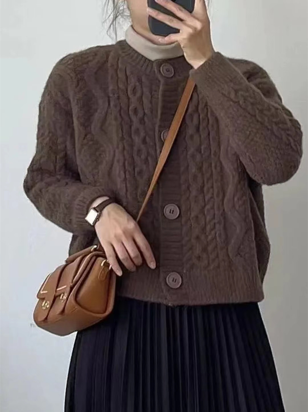 Retro cable knit crew neck sweater cardigan for women, new autumn and winter style, loose and casual, versatile and thick knitted top - Image 4