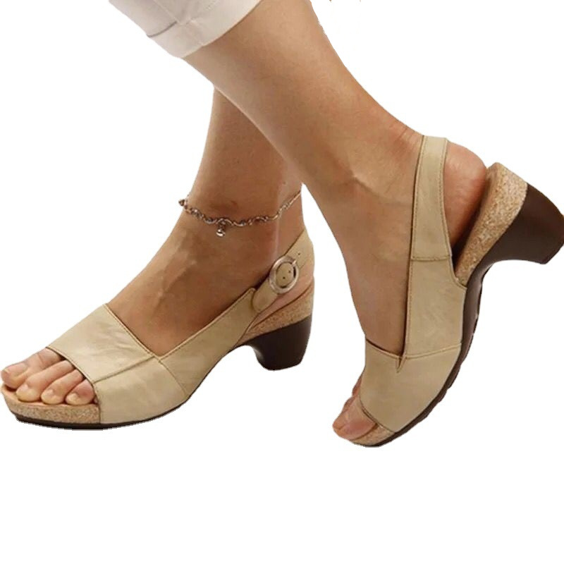Independent station foreign trade new 2022 spring fish mouth clip toe beach women's thick heel sandals large size 35-43 women's shoes - Image 2