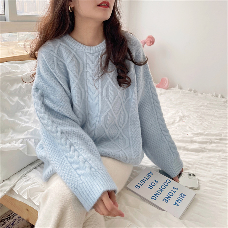 Women's 2025 Autumn/Winter New Japanese Style Sweet and Gentle Round Neck Loose Slimming Long Sleeve Pullover Knitted Top - Image 2