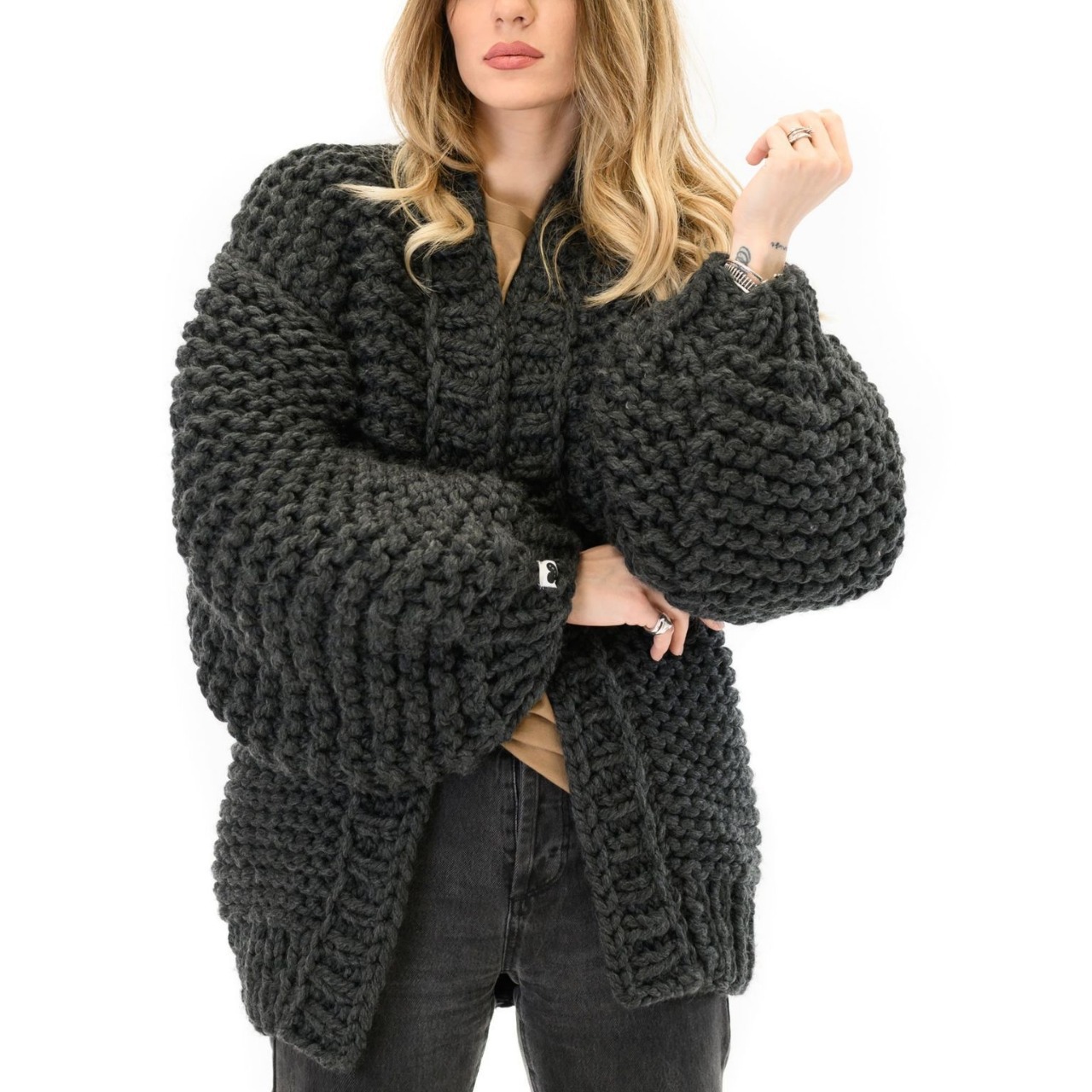 In stock, autumn/winter hand-knitted, relaxed-fit coat from Amazon, a popular cross-border e-commerce sweater among European and American bloggers. - Image 7