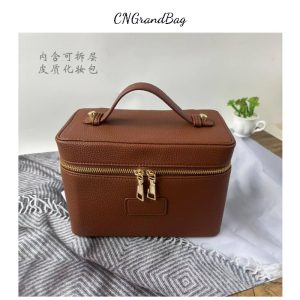 2026 New Style Detachable Compartment Large Capacity PU Leather Handbag for Makeup, Travel, and Toiletry - Available for Export