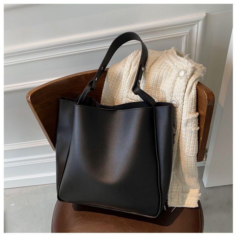 Fashionable Korean version of the tote bag texture large-capacity bag women about retro mommy bag single shoulder bag remedial bag independent station - Image 4