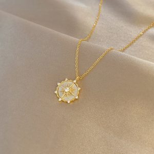 Korean style fashion full diamond four-leaf clover necklace for women, fashionable and luxurious clavicle chain, popular online design, versatile jewelry wholesale.