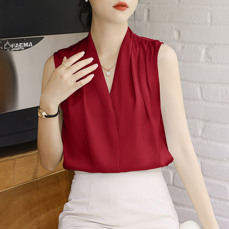 Real photos of 2025 Spring White Long-Sleeved Women's Shirt, French-Style Retro Silk Top, Professional Satin Shirt - Image 10