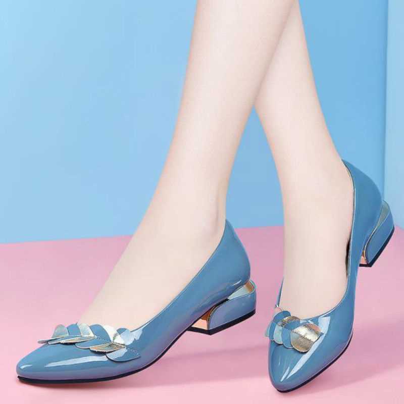Shallow mouth single shoes for women with thick heels 2022 summer new leather shoes pointed toe soft sole flat shoes versatile work shoes for women black - Image 5