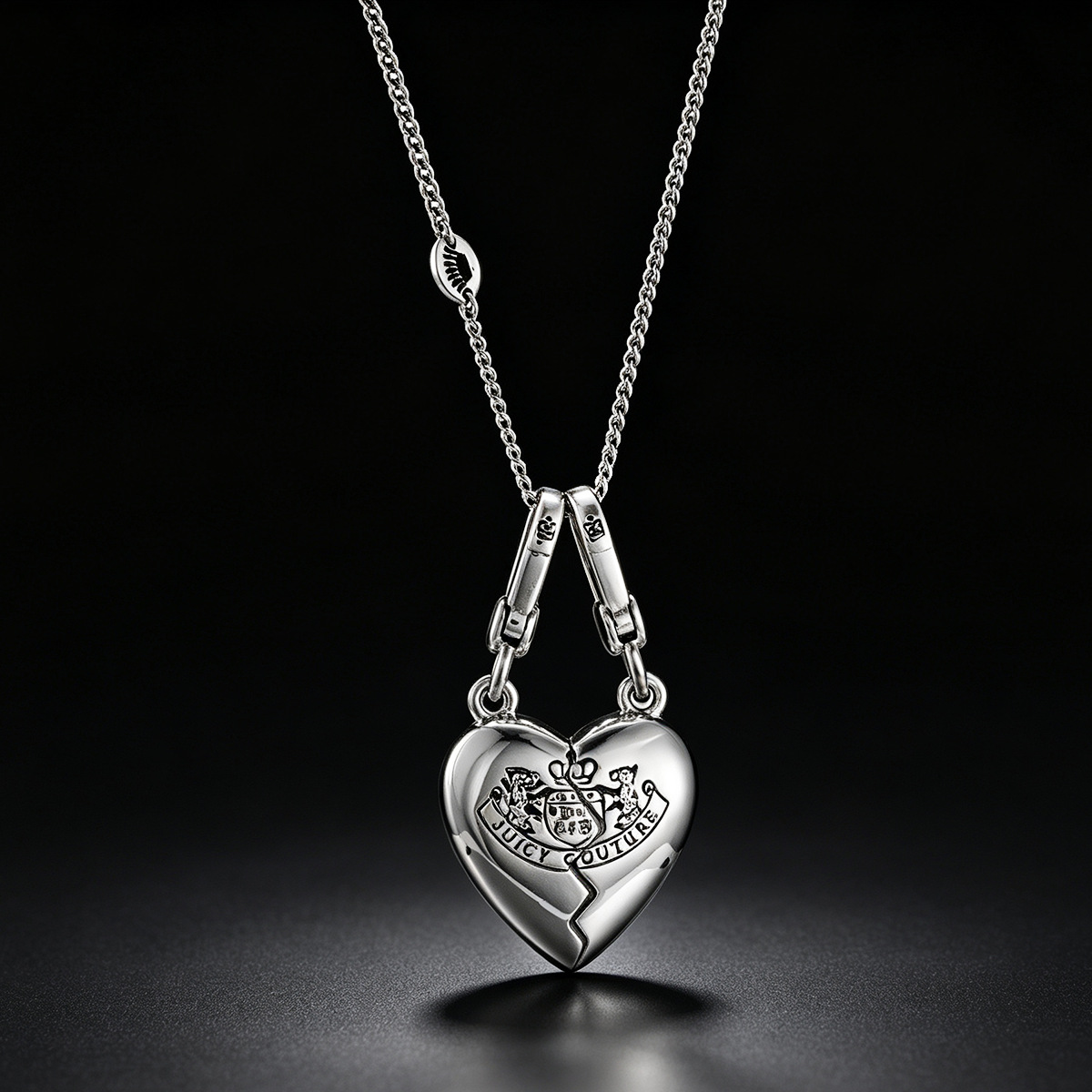 Personalized smooth textured letter and heart pattern pendant, unisex, versatile heart-shaped clavicle chain. - Image 2