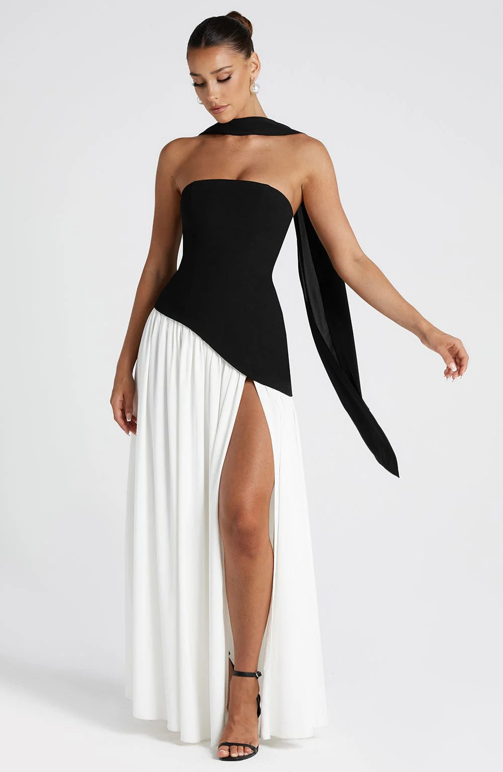 2025 European and American cross-border women's clothing tube top solid color slit dress fashionable sexy backless high slit long skirt new style - Image 6