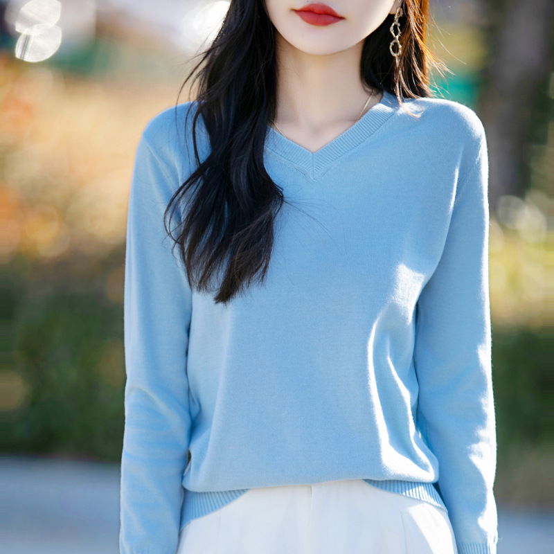100% Cotton Spring New V-Neck Knitted Long-Sleeved Soft Loose Pullover Simple Solid Color Stylish Base Layer Women's Clothing - Image 4