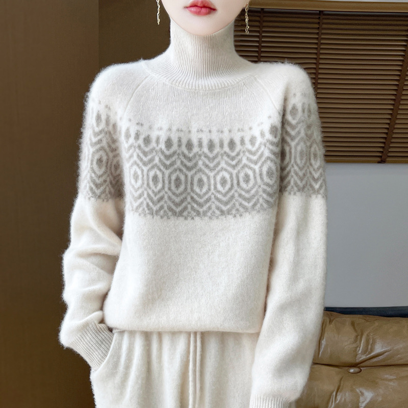 New autumn/winter style, thickened 100% wool women's turtleneck jacquard color-blocked chic sweater, relaxed style, suitable for wearing alone. - Image 2