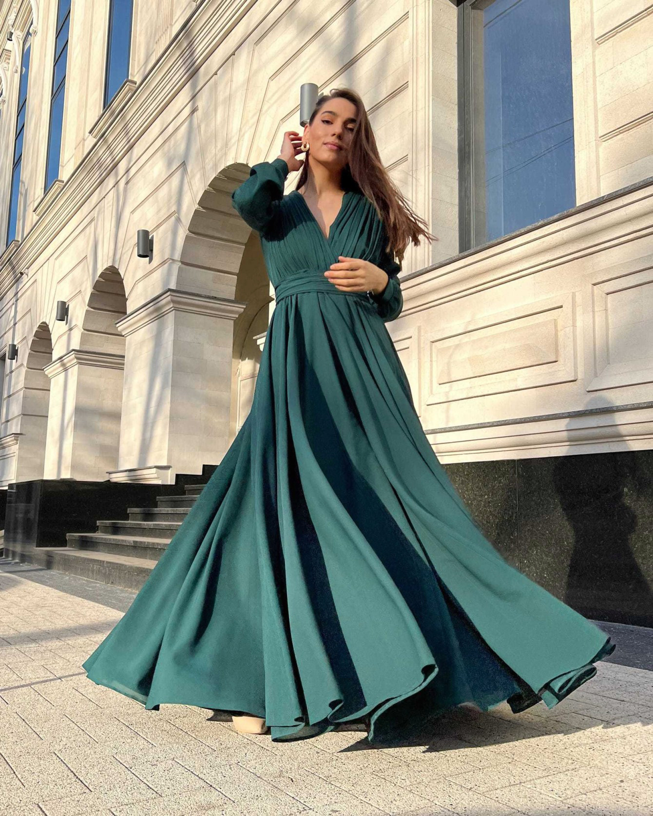 2025 New European and American Cross-Border Foreign Trade Dress, Sexy Deep V Long Sleeve Pleated Dress (eBay, Amazon) - Image 3