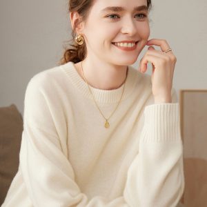 Women's Loose-Fit Round-Neck Knit Pullover